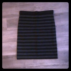 New wool Ann Taylor skirt; size M; tags on!